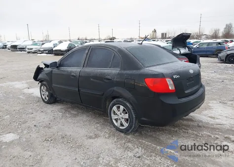 2011 Kia Rio Lx z USA, uszkodzony, nr VIN KNADH4A36B6857155